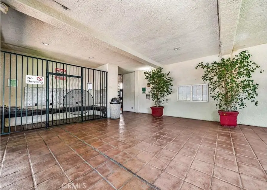 5460 White Oak #G101, Encino, CA 91316 - #2
