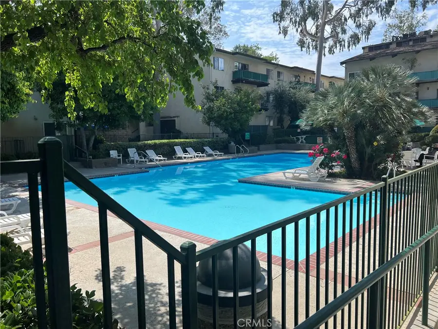 5460 White Oak #G101, Encino, CA 91316 - #3