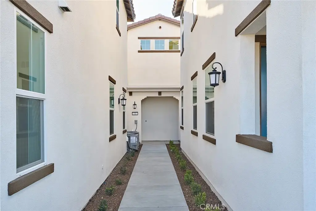 16582 Bottlebrush Lane #1, Fontana, CA 92336 - #1