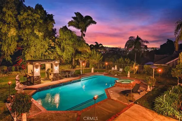 25641 Rapid Falls Road, Laguna Hills, CA 92653