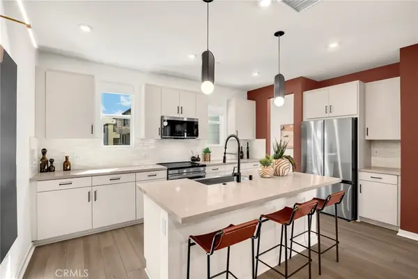 101 S Laxore Street #203, Anaheim, CA 92804