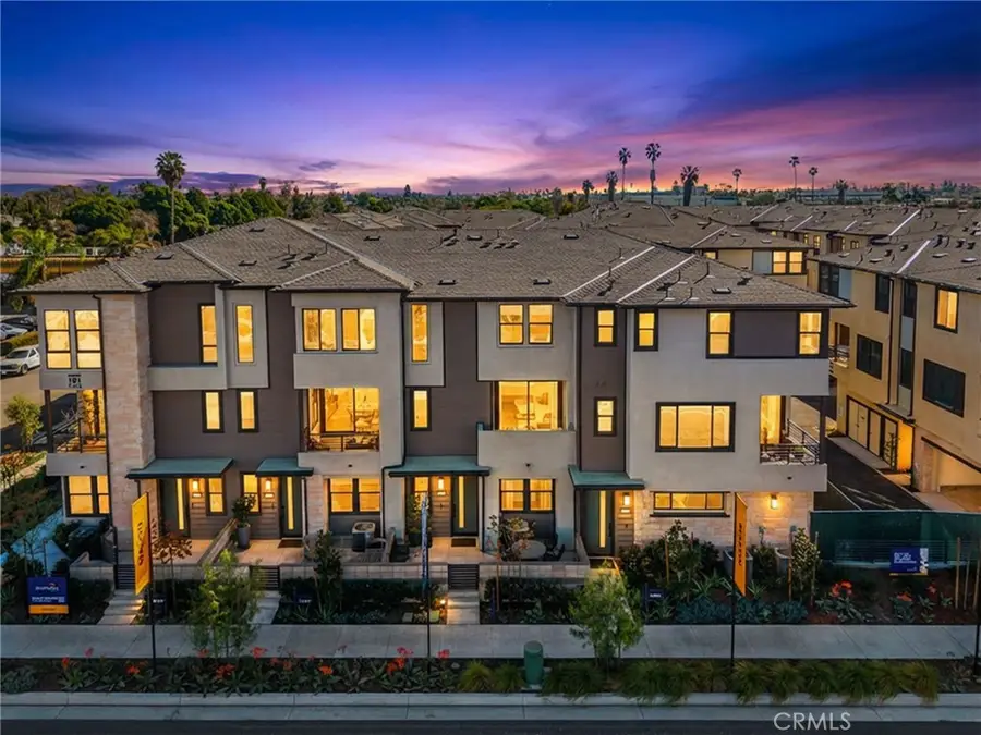 101 S Laxore Street #203, Anaheim, CA 92804 - #2