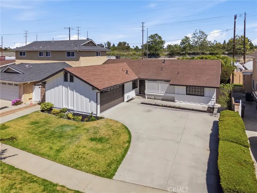 19562 Aragon Circle, Huntington Beach, CA 92646 - #2