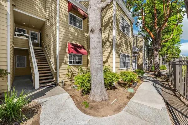 3690 S Bear St #A, Santa Ana, CA 92704