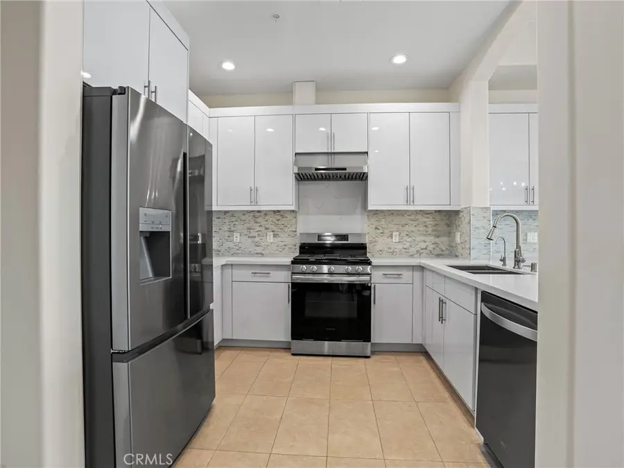 1598 Long Beach #405, Long Beach, CA 90813 - #3