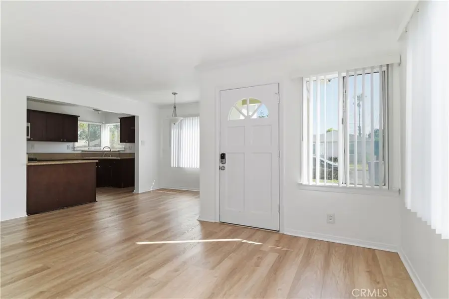 127 W Zane Street, Long Beach, CA 90805 - #3