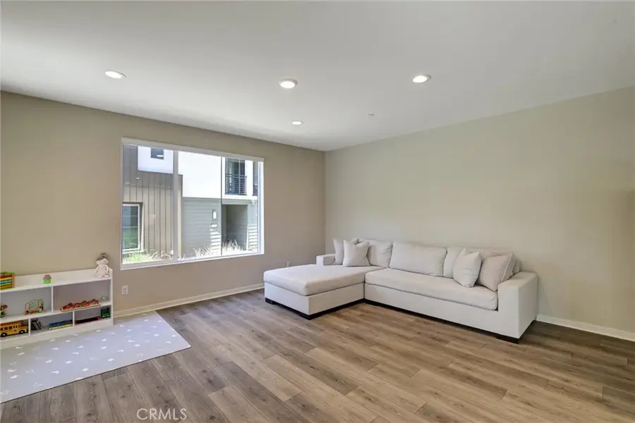 176 Novel, Irvine, CA 92618 - #3