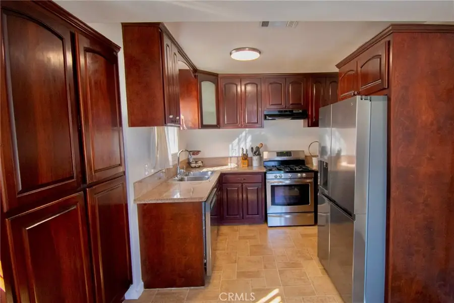 1010 69th St., Los Angeles, CA 90044 - #3