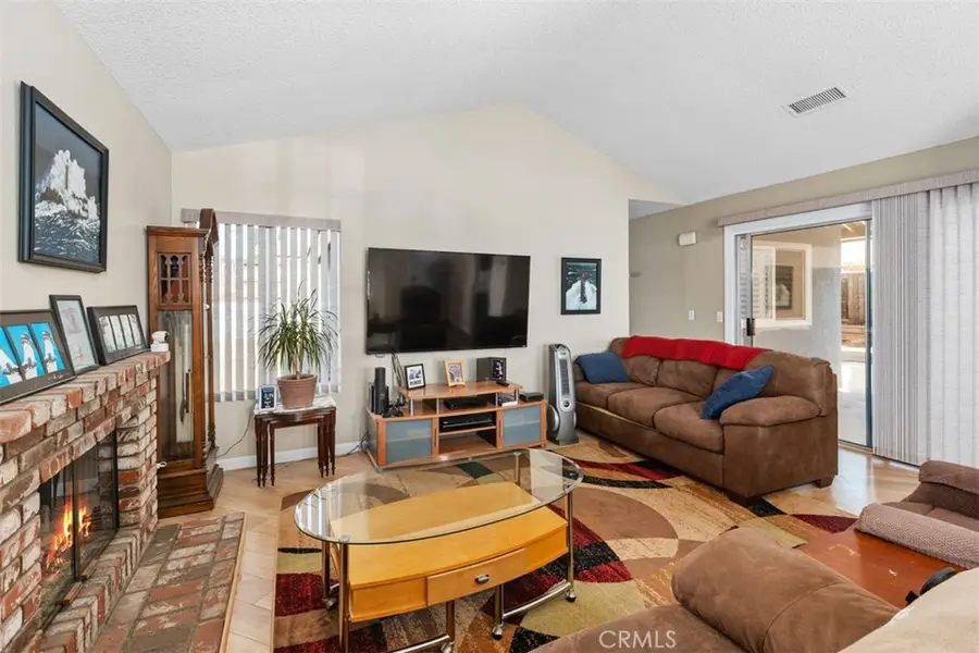 3129 Wickham Dr, Riverside, CA 92503 - #2