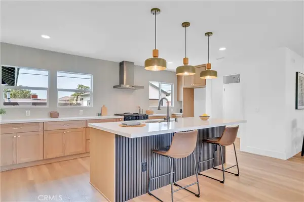 10525 S 5th Avenue, Inglewood, CA 90303