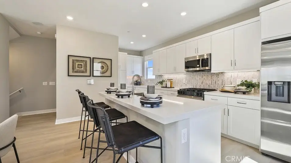 26852 Serif Place, Valencia, CA 91381 - #1