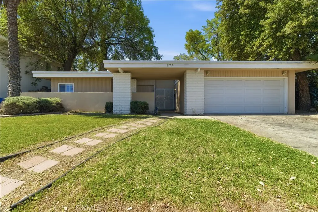 8757 Lurline Avenue, Winnetka, CA 91306 - #1