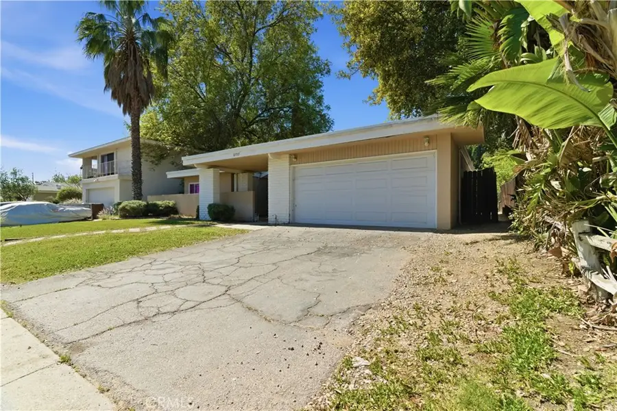 8757 Lurline Avenue, Winnetka, CA 91306 - #2