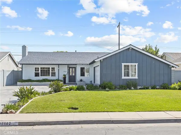 17102 Kampen Lane, Huntington Beach, CA 92647