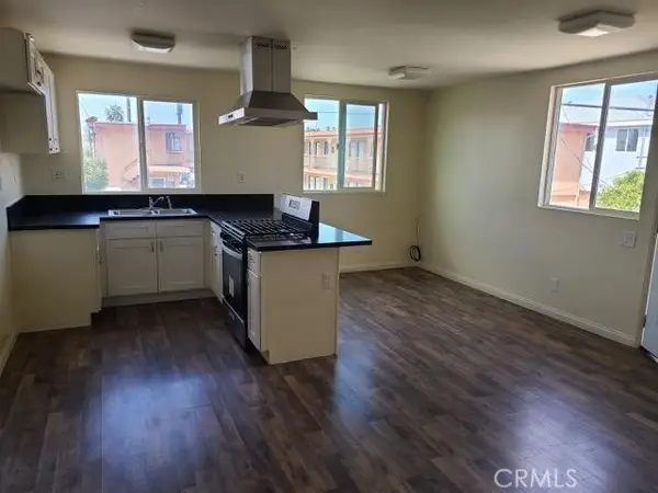 944 W 74th, Los Angeles, CA 90044