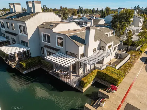 19 Waterway #9, Irvine, CA 92614