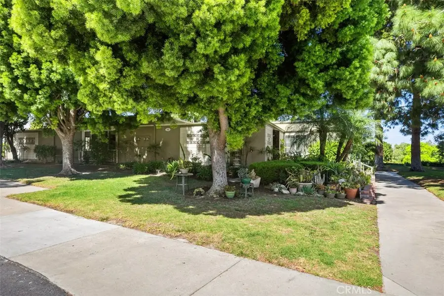 4 Avenida Castilla #D, Laguna Woods, CA 92637 - #2
