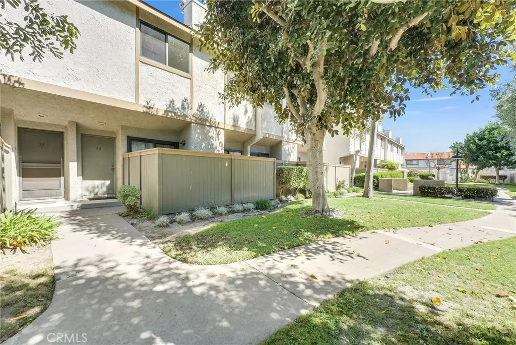 2000 W Palmyra #30, Orange, CA 92868 - #1