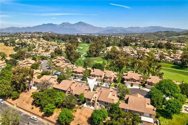 31 Cascada, Rancho Santa Margarita, CA 92688