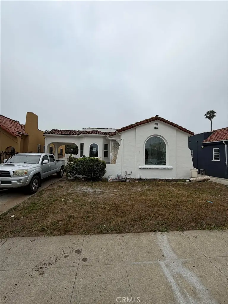 1112 W 64th Street, Los Angeles, CA 90044 - #1