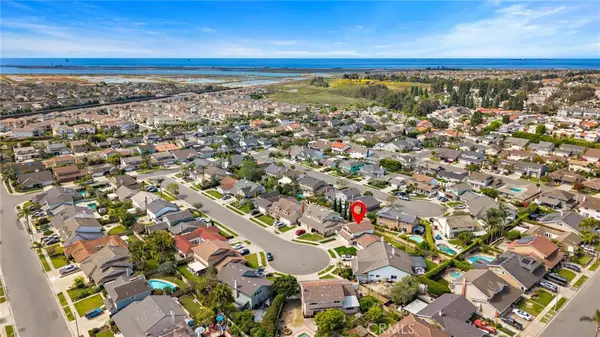 17081 Pleasant, Huntington Beach, CA 92649