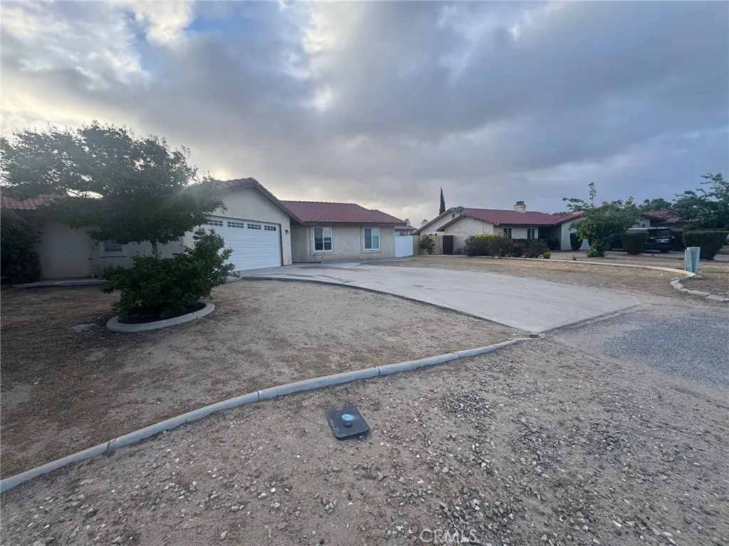 10333 Tamarisk Avenue, Hesperia, CA 92345 - #1