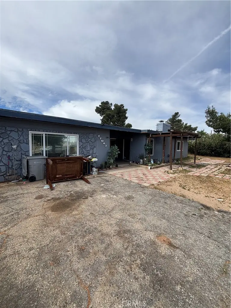 17047 Eucalyptus, Hesperia, CA 92345 - #2