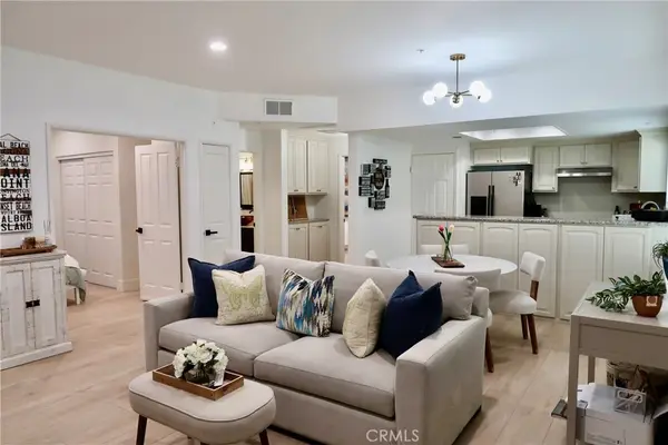 4561 Warner #101, Huntington Beach, CA 92649