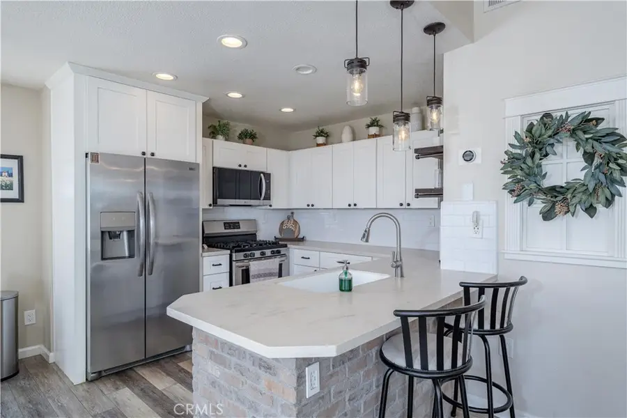 2552 Avenida Del Vista #204, Corona, CA 92882 - #2