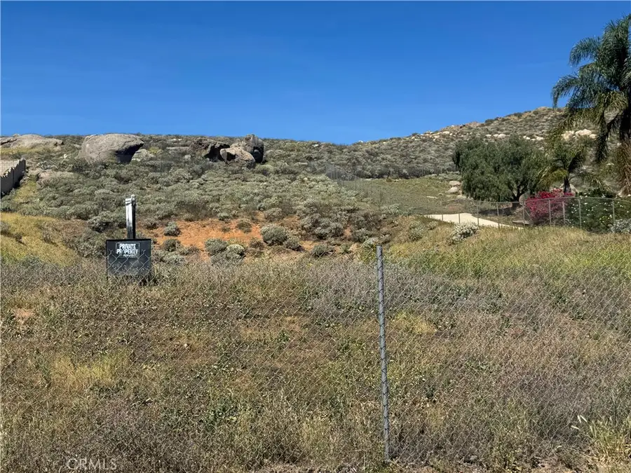 3829 Scenic Drive, Riverside, CA 92509 - #3