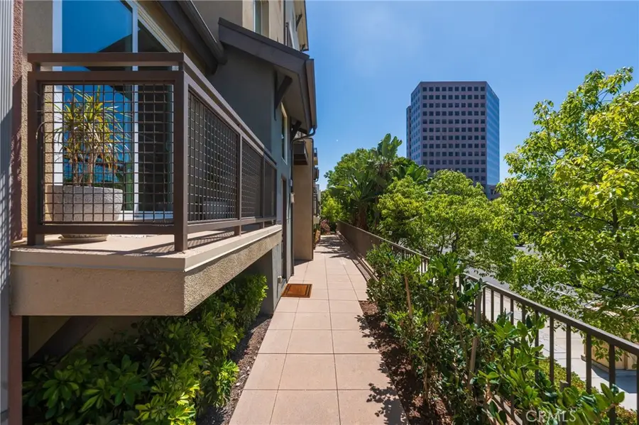 81 Waldorf, Irvine, CA 92612 - #3