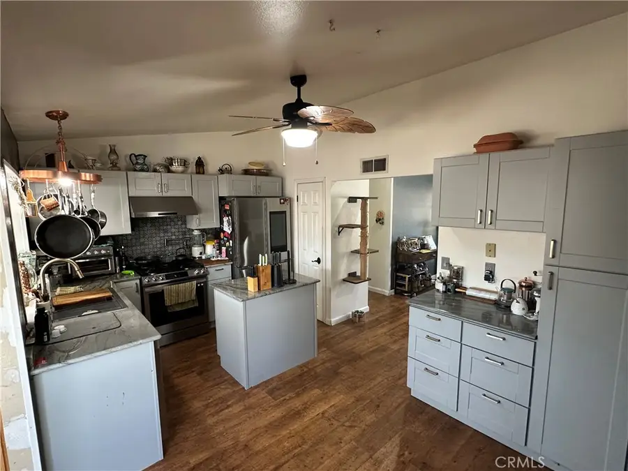 14634 Stanford St., Moorpark, CA 93021 - #3