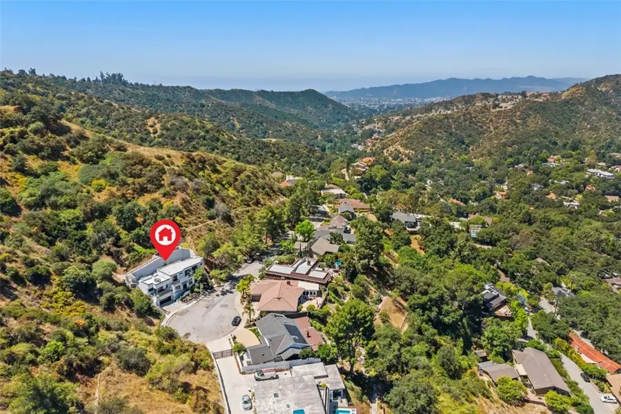 3060 Hollywell, Glendale, CA 91206 - #3