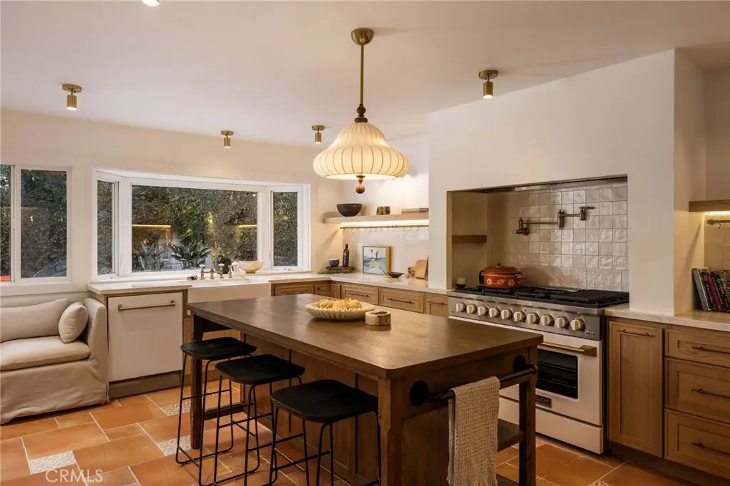 1096 Tulare, Costa Mesa, CA 92626 - #1
