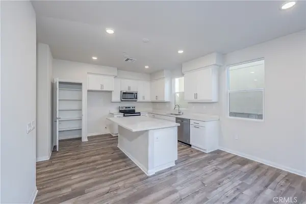 466 Meyer, Upland, CA 91786