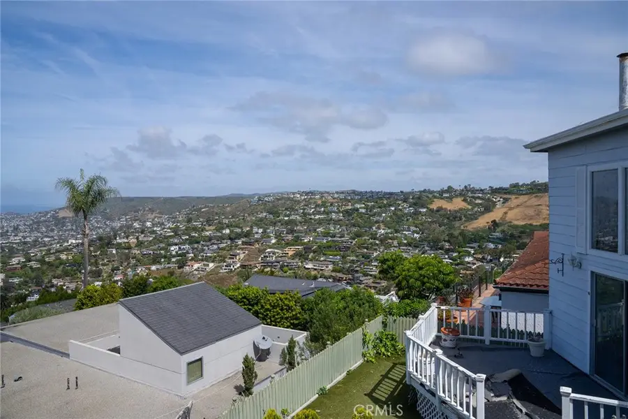 1375 La Mirada, Laguna Beach, CA 92651 - #3