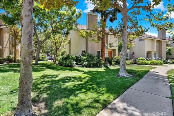15 Snapdragon #8, Irvine, CA 92604