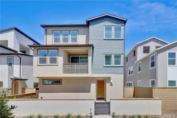 426 Lobata, Irvine, CA 92618