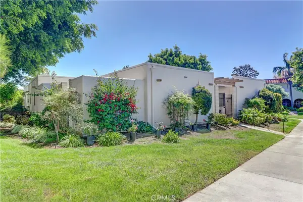 2306 Via Puerta #A, Laguna Woods, CA 92637