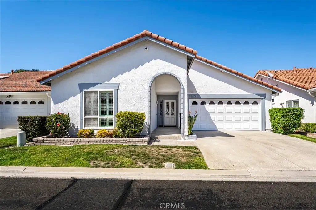 27725 Calle Valdes, Mission Viejo, CA 92692 - #1