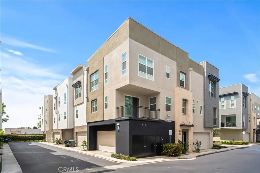 2278 Synergy, Irvine, CA 92614 - #2