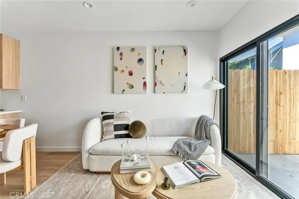 1/2 N Kingsley, Los Angeles, CA 90027 - #1