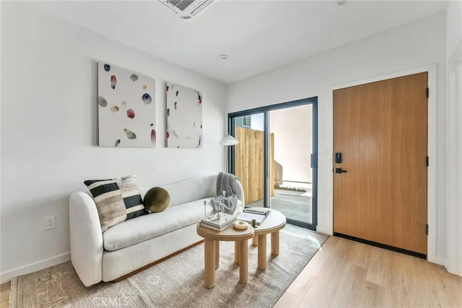 1/2 N Kingsley, Los Angeles, CA 90027 - #2