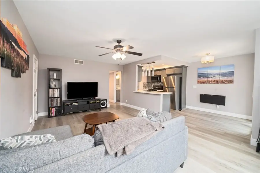 609 S. Newhope St Unit B, Santa Ana, CA 92704 - #3