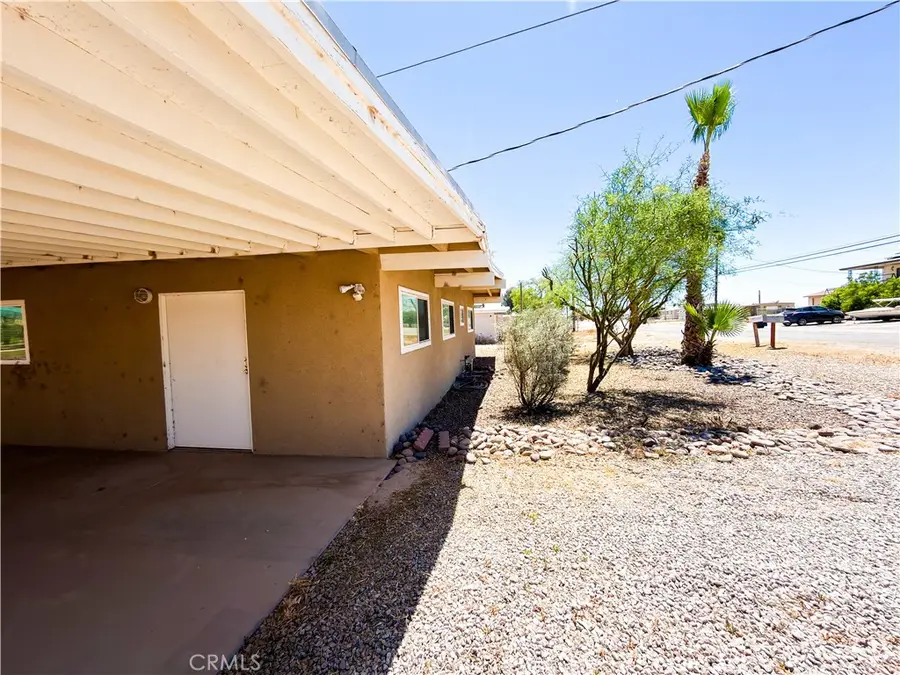 1526 Riviera Dr., Blythe, CA 92225 - #3