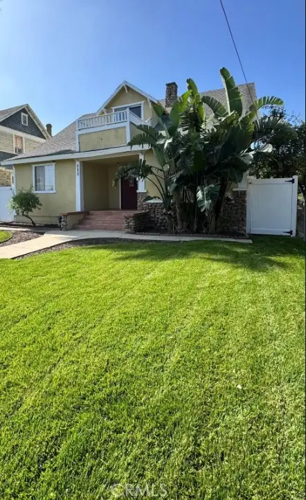 520 E 8th, Corona, CA 92879 - #1