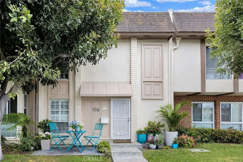 9742 Villa Pacific, Huntington Beach, CA 92646 - #1