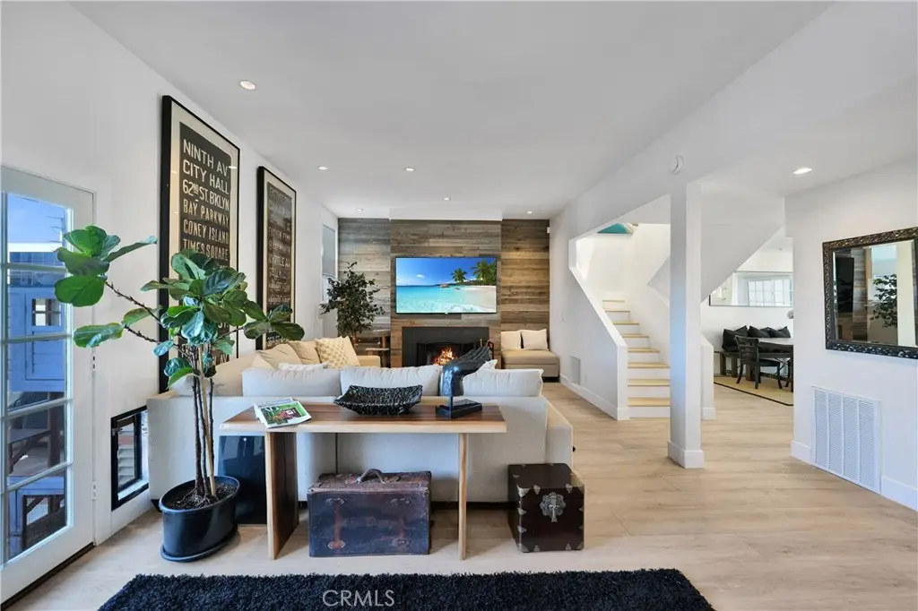 811 W 15th #2B, Newport Beach, CA 92663 - #1
