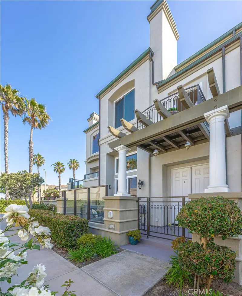 19261 Surfview, Huntington Beach, CA 92648 - #3