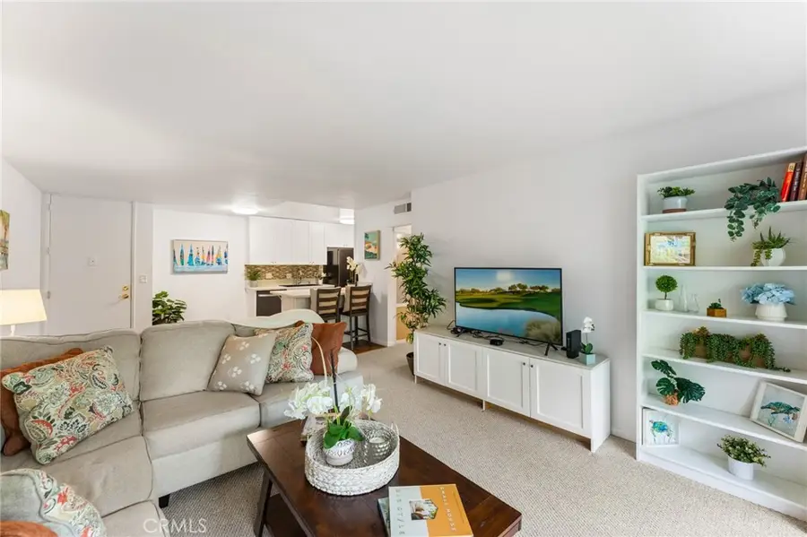 424 N Bellflower Boulevard #304, Long Beach, CA 90814 - #2